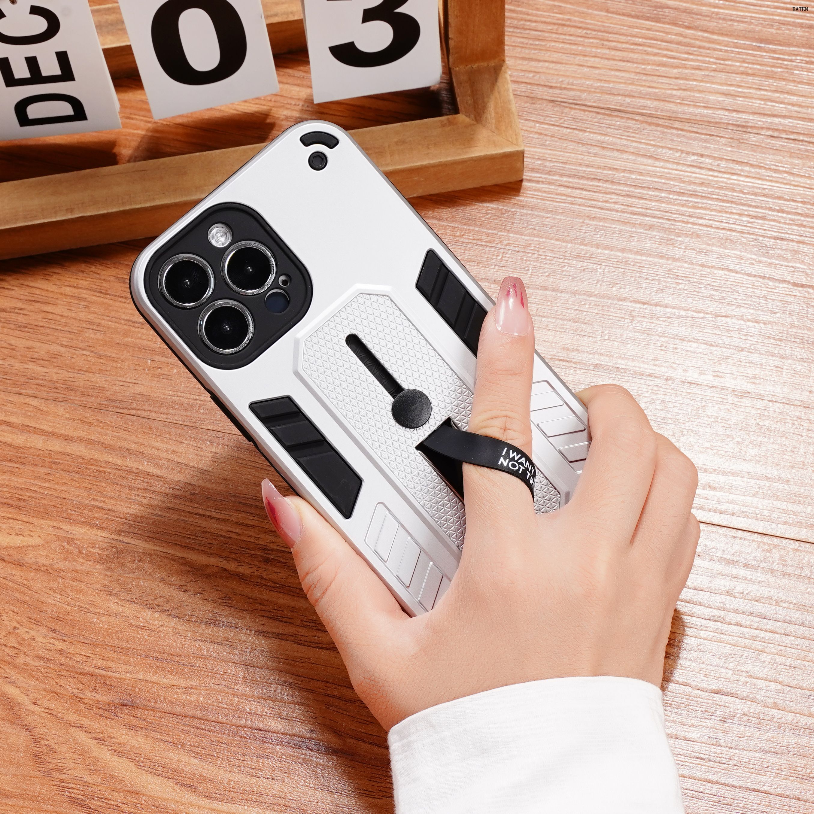 Coque de téléphone avec support