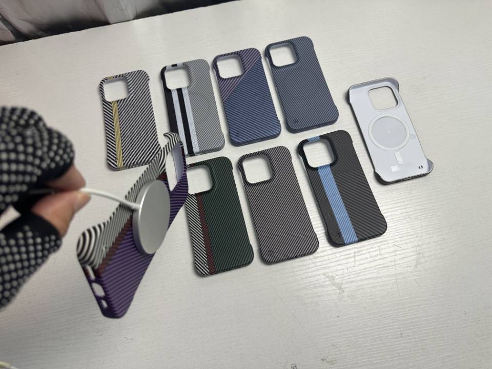 Étui de téléphone mobile pour hommes